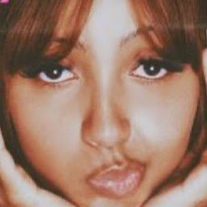 Meet your Posher, Cristal